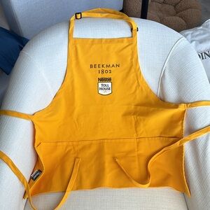 NWOT Beekman x Nestle Apron